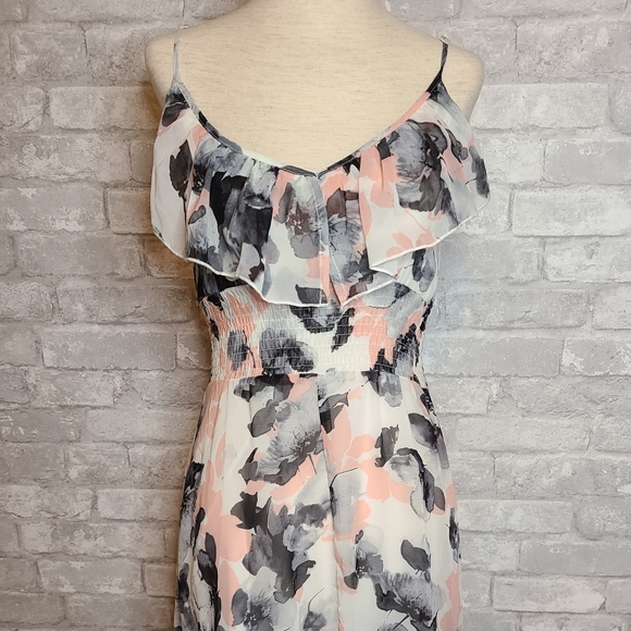 🖤 Floral Dress - Picture 3 of 4